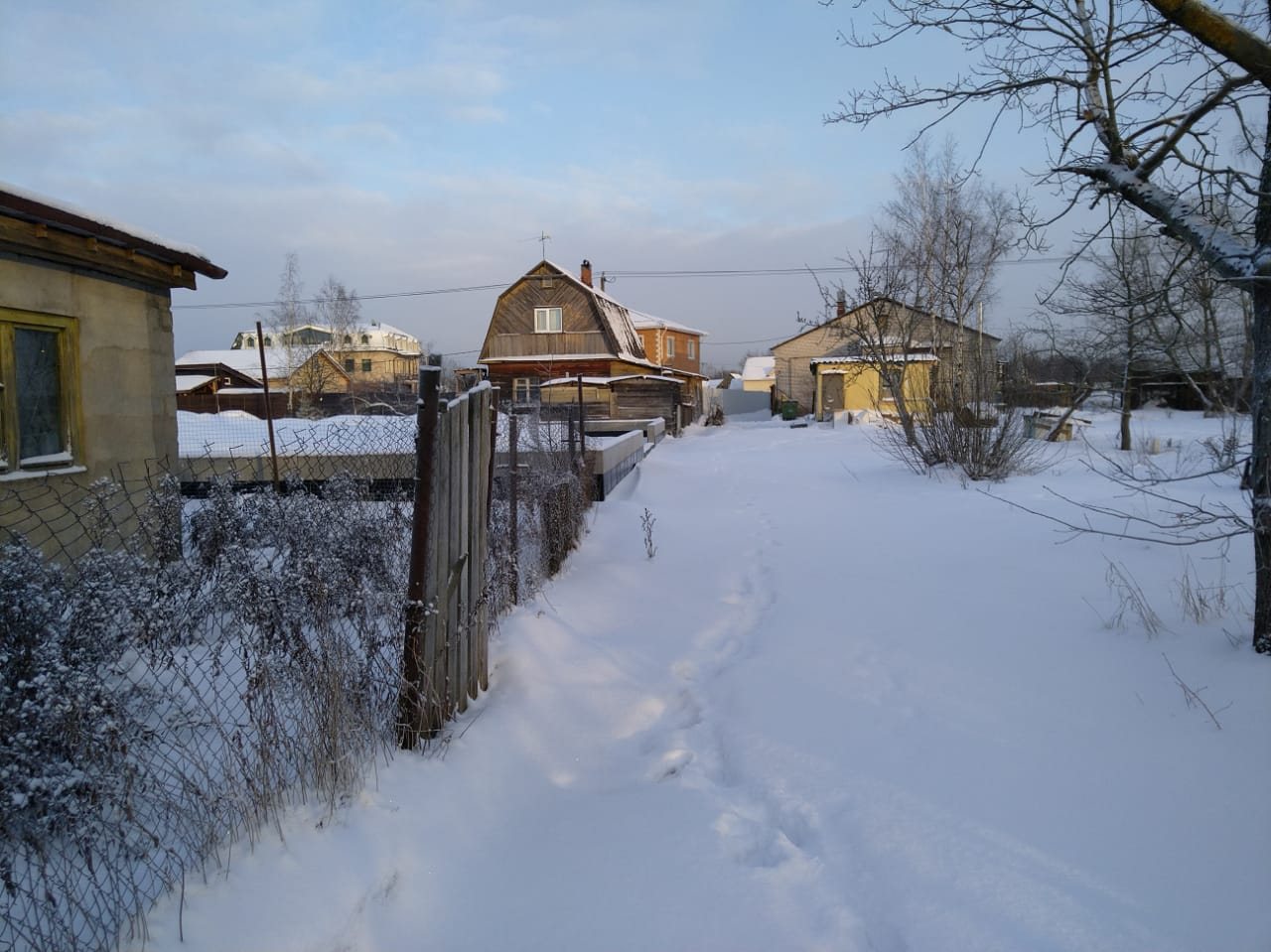 Здание с земельным участком в собственность